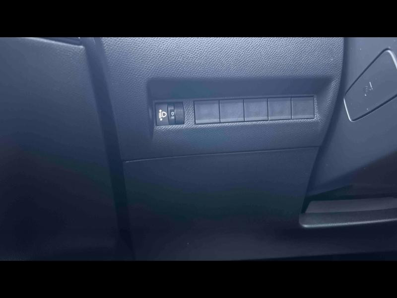 Used PEUGEOT 2008 1.2 100ch S&S Allure 2024 Gris Artense (M) € 21024 in Nancy