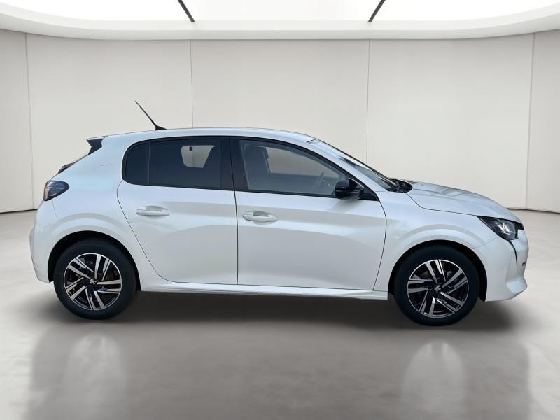 Occasion PEUGEOT 208 1.2 PureTech 100ch S&S Allure 2022 Blanc Banquise (O) 14517 € à Nancy
