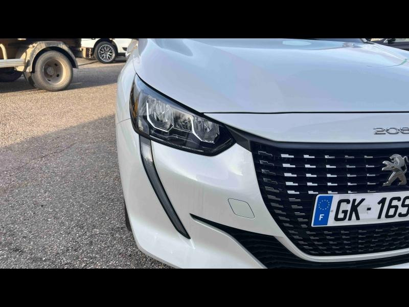 Occasion PEUGEOT 208 1.2 PureTech 100ch S&S Allure 2022 Blanc Banquise (O) 14517 € à Nancy