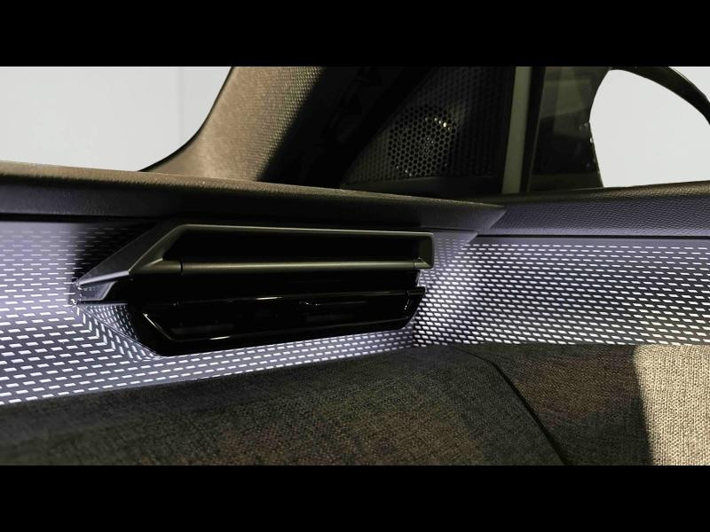 Occasion PEUGEOT 5008 Hybrid 145ch GT e-DCS6 2025 Blanc Okénite (M) 39990 € à Nancy