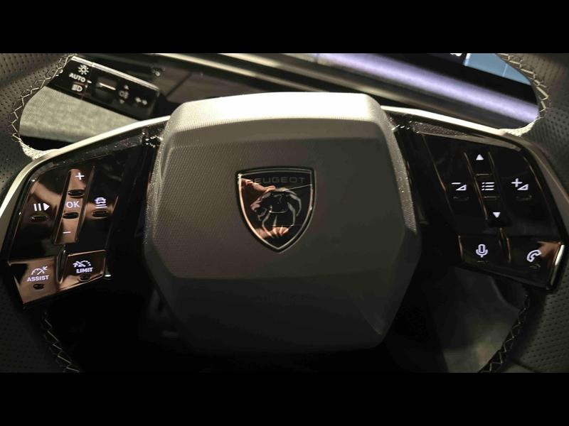 Occasion PEUGEOT 5008 Hybrid 145ch GT e-DCS6 2025 Blanc Okénite (M) 39990 € à Nancy