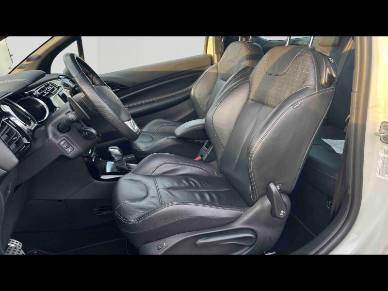 Used DS DS 3 PureTech 110ch Performance Line Automatique 2019 Blanc Nacré (N) - Toit Noir Onyx € 11998 in Nancy