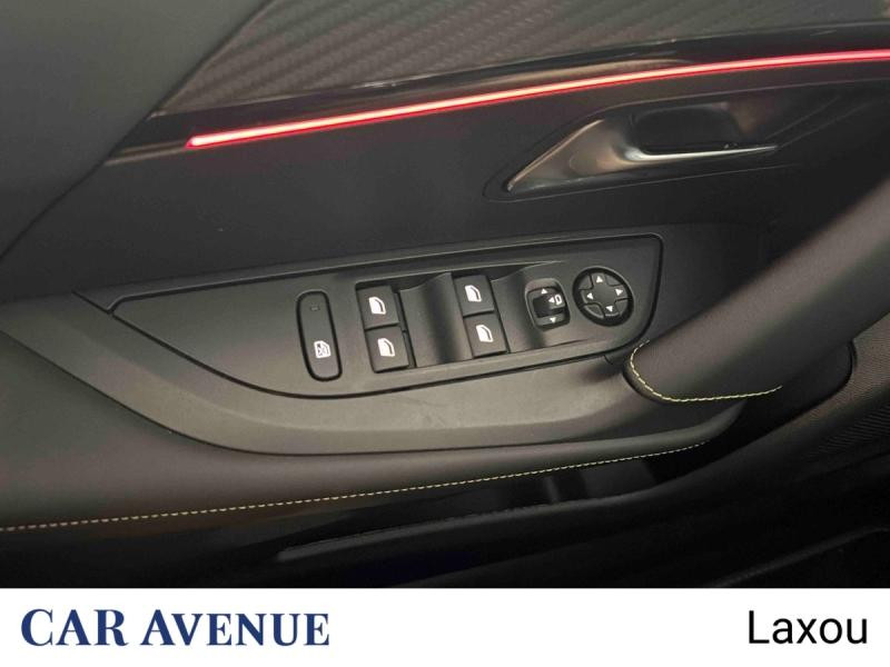 Used PEUGEOT 2008 1.2 Hybrid 145ch GT e-DCS6 2025 Rouge Elixir (S) € 32290 in Nancy