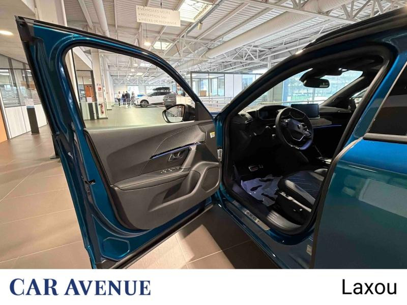 Used PEUGEOT 2008 1.2 Hybrid 145ch GT Exclusive e-DCS6 2026 Bleu € 32990 in Nancy