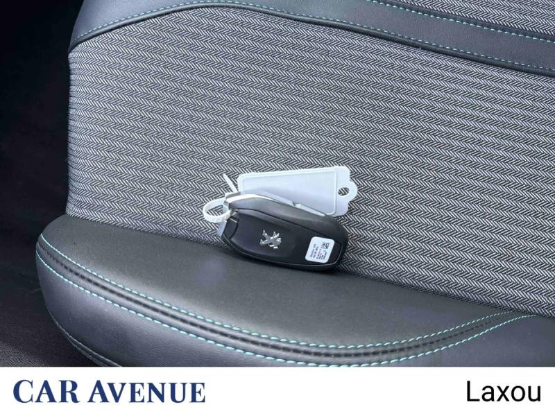 Used PEUGEOT 3008 1.5 BlueHDi 130ch S&S Allure EAT8 2021 Bleu Célèbes (M) € 23983 in Nancy