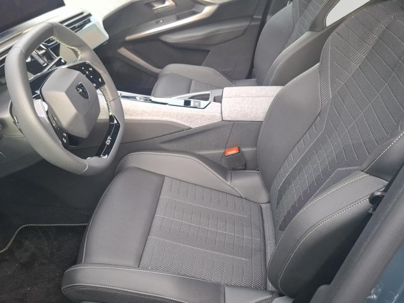 Used PEUGEOT 3008 1.2 Hybrid 145ch GT e-DCS6 2025 Bleu Ingaro (M) € 38990 in Nancy
