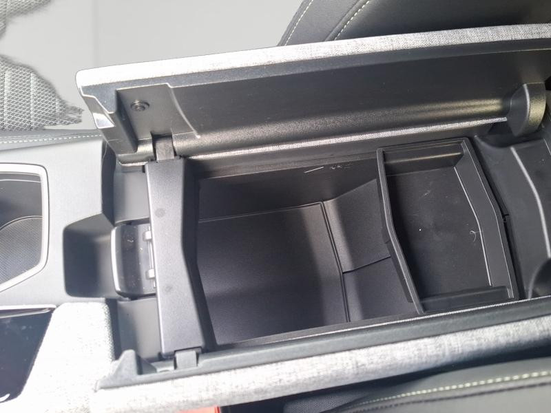 Used PEUGEOT 3008 1.2 Hybrid 145ch GT e-DCS6 2025 Bleu Ingaro (M) € 38990 in Nancy