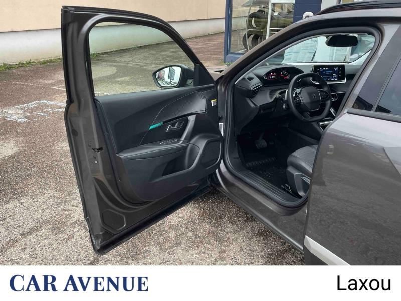 Used PEUGEOT 2008 1.2 PureTech 130ch S&S Allure EAT8 2021 Gris Platinium (M) € 16815 in Nancy