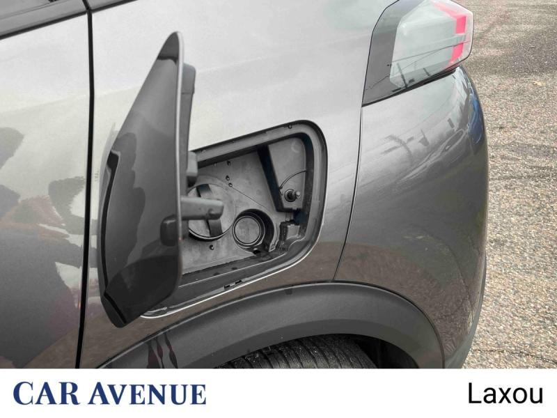 Used PEUGEOT 2008 1.2 PureTech 130ch S&S Allure EAT8 2021 Gris Platinium (M) € 16815 in Nancy