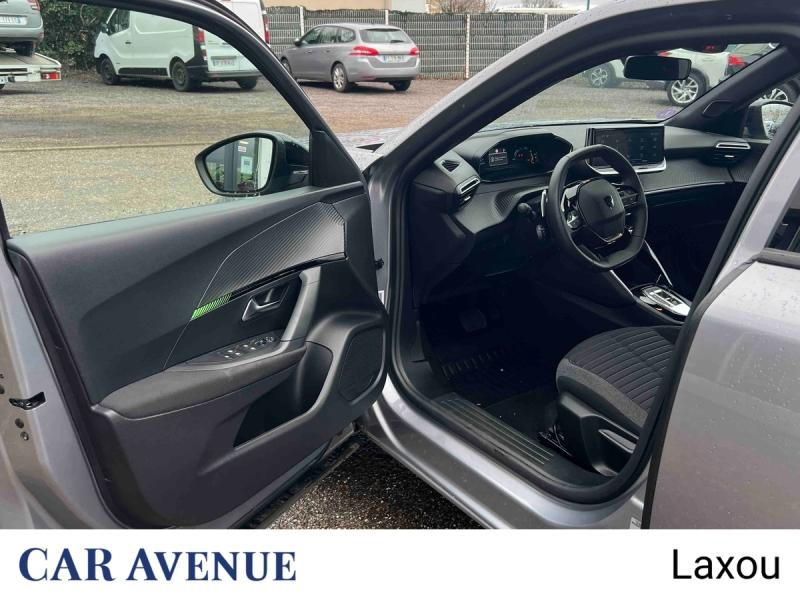 Used PEUGEOT 2008 1.2 Hybrid 136ch Active e-DCS6 2024 Gris Artense (M) € 23164 in Nancy