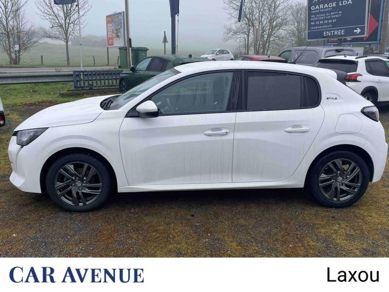 Used PEUGEOT 208 1.2 PureTech 75ch S&S Style 2021 Blanc Banquise (O) € 11904 in Nancy