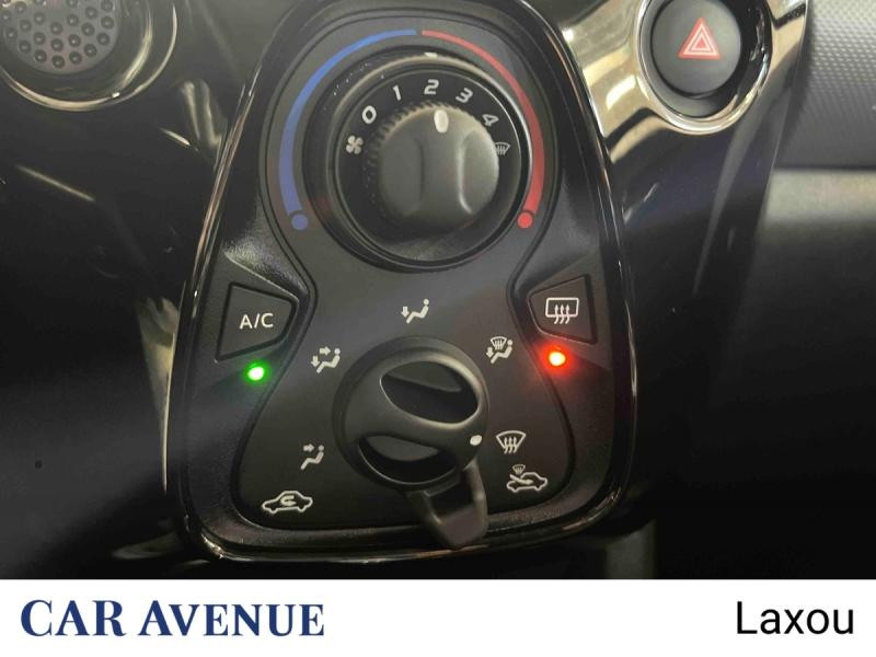 Used PEUGEOT 108 VTi 72 Allure S&S 4cv 5p 2022 Blanc Oural (O) € 12198 in Nancy