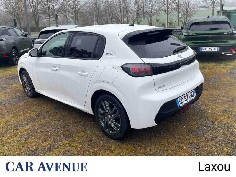 Used PEUGEOT 208 1.2 PureTech 75ch S&S Style 2021 Blanc Banquise (O) € 11904 in Nancy