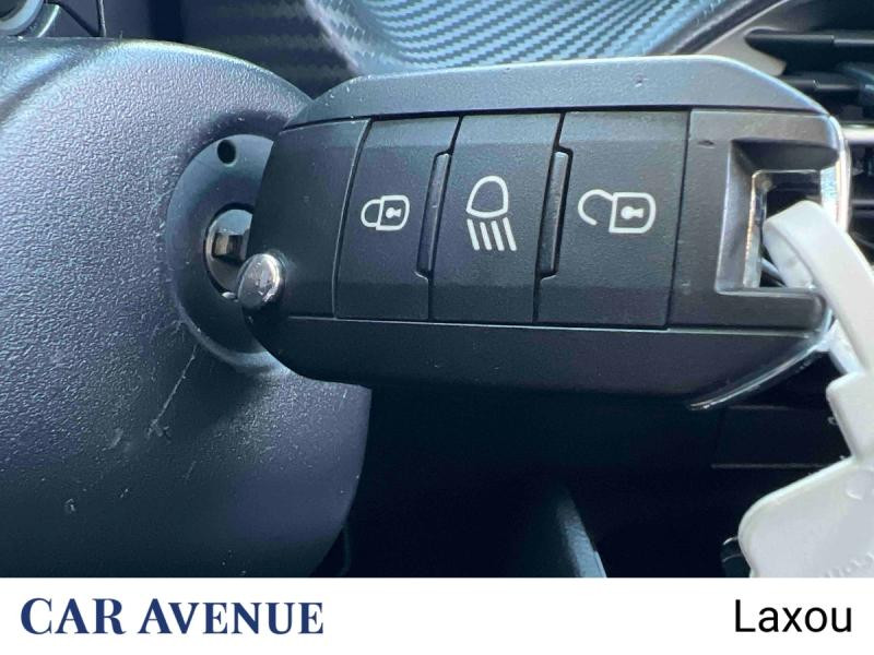 Occasion PEUGEOT 208 1.2 PureTech 100ch S&S Style 2023 Jaune 14282 € à Nancy