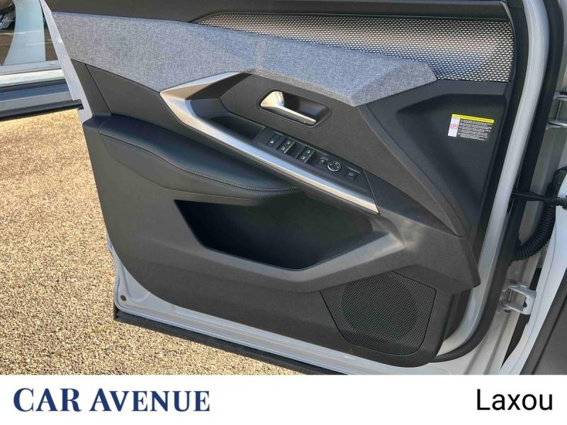 Occasion PEUGEOT 3008 1.2 Hybrid 145ch GT Exclusive e-DCS6 2026 Blanc Okénite (M) 41590 € à Nancy