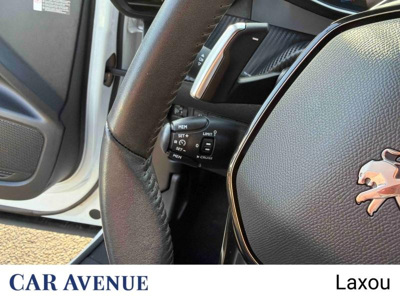 Used PEUGEOT 2008 1.5 BlueHDi 130ch S&S Allure Pack EAT8 125g 2021 Blanc Nacré (N) € 17977 in Nancy