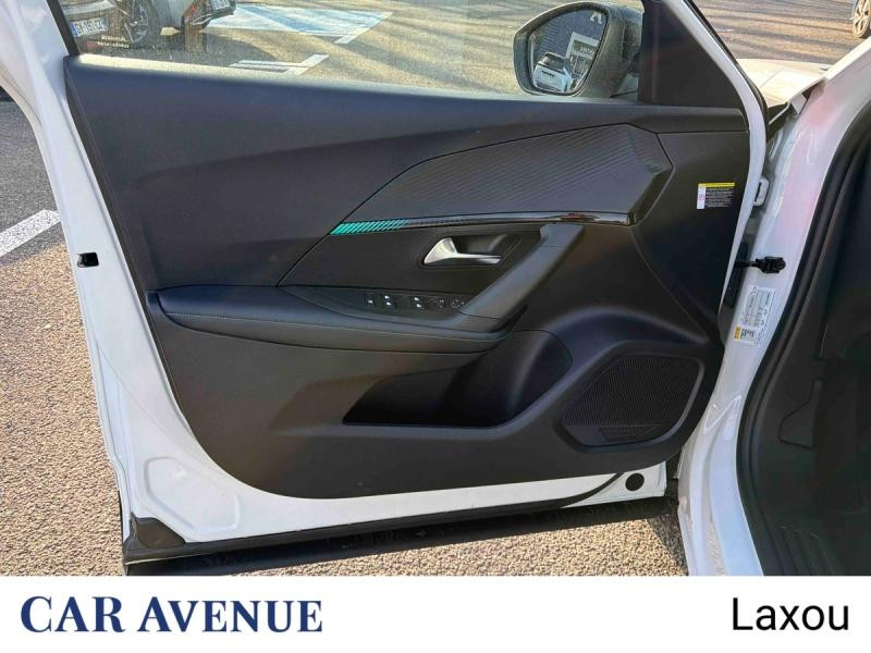 Used PEUGEOT 2008 1.5 BlueHDi 130ch S&S Allure Pack EAT8 125g 2021 Blanc Nacré (N) € 17977 in Nancy