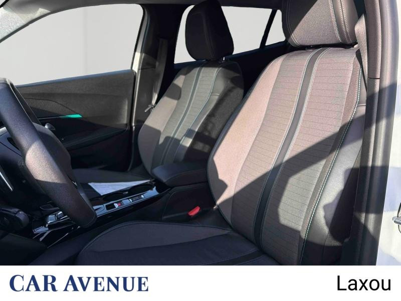 Used PEUGEOT 2008 1.5 BlueHDi 130ch S&S Allure Pack EAT8 125g 2021 Blanc Nacré (N) € 17977 in Nancy