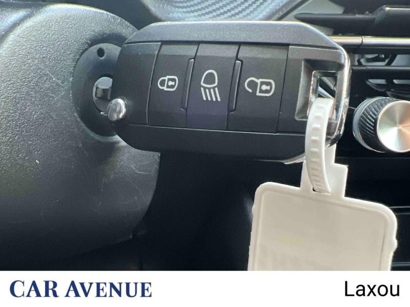 Used PEUGEOT 2008 1.2 PureTech 100ch S&S Style 2022 Blanc Nacré (N) € 15569 in Nancy