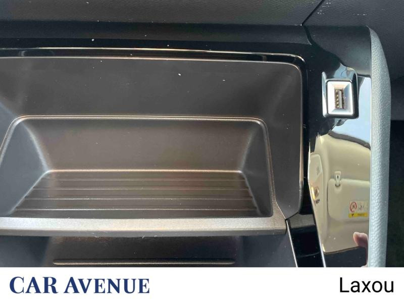 Used PEUGEOT 2008 1.2 PureTech 100ch S&S Active 2020 Blanc banquise (O) € 12749 in Nancy