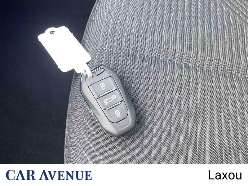 Used PEUGEOT 308 1.5 BlueHDi 130ch S&S Active Pack EAT8 2023 Blanc Okénite (M) € 16379 in Nancy