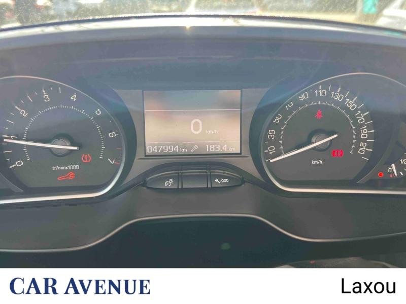 Occasion PEUGEOT 208 1.2 PureTech 110ch Allure S&S 5p 2018 Gris Platinium 9770 € à Nancy