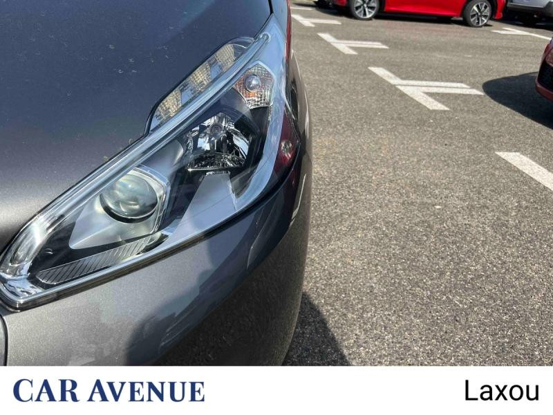 Occasion PEUGEOT 208 1.2 PureTech 110ch Allure S&S 5p 2018 Gris Platinium 9770 € à Nancy
