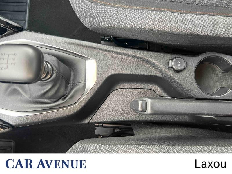 Used PEUGEOT 208 1.5 BlueHDi 100ch S&S Active 2022 Noir Perla Nera (M) € 13347 in Nancy