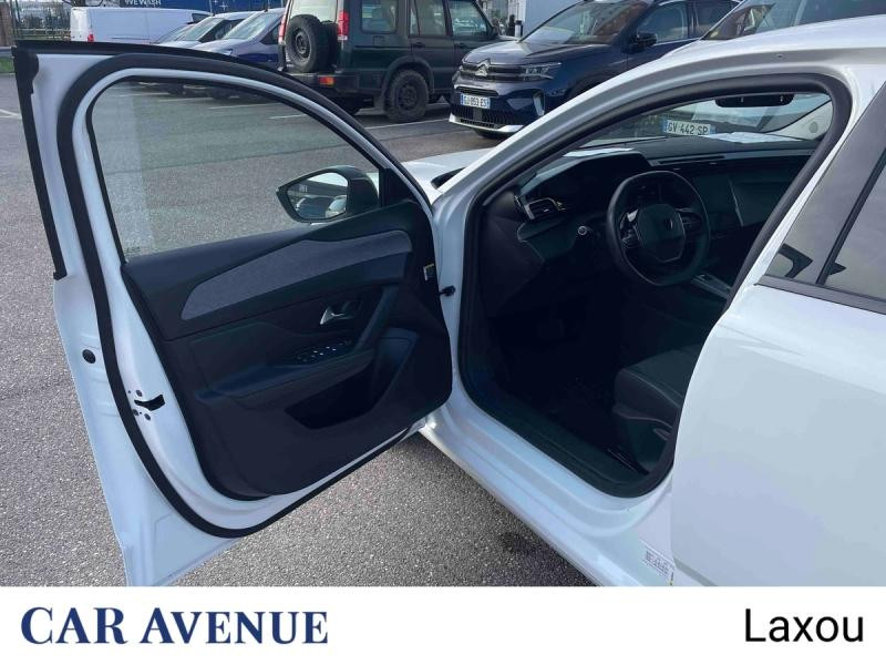 Used PEUGEOT 308 PHEV 180ch Allure Pack e-EAT8 2023 Blanc Banquise (O) € 22930 in Nancy