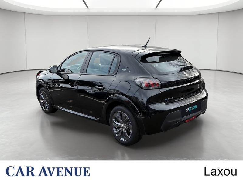 Used PEUGEOT 208 e-208 136ch Active Pack 2021 Noir Perla Nera (M) € 14870 in Nancy