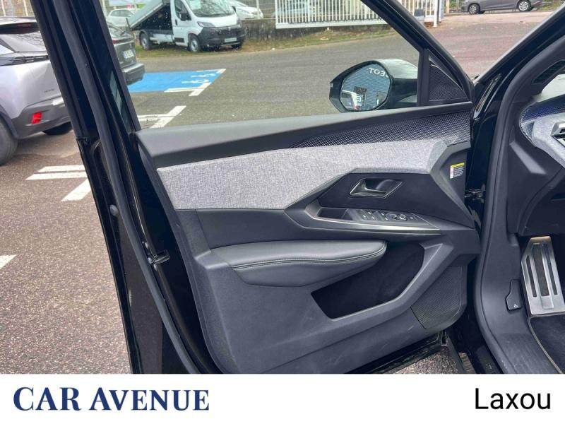 Used PEUGEOT 3008 1.2 Hybrid 136ch GT e-DCS6 2024 Noir Perla Nera (M) € 28012 in Nancy