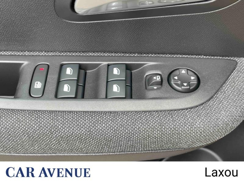 Used PEUGEOT 208 e-208 136ch Style 2022 Jaune € 15591 in Nancy