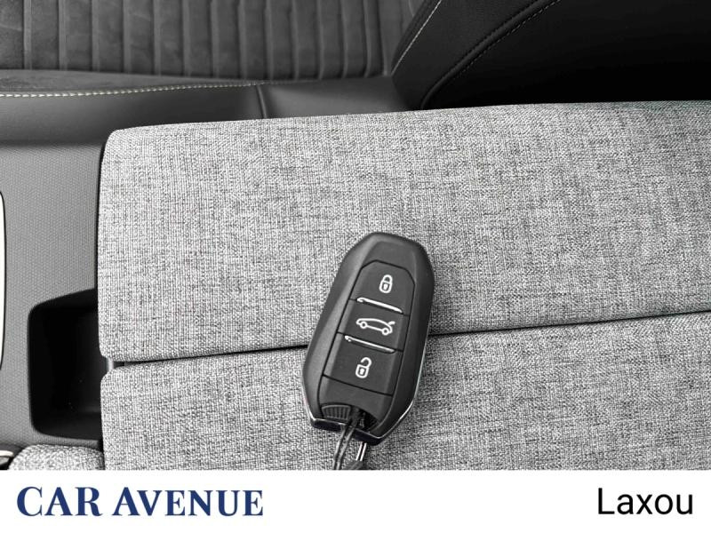 Used PEUGEOT 5008 Hybride Rechargeable Plug-in 195ch GT Exclusive e-DCS7 2026 Noir Perla Nera (M) € 54290 in Nancy