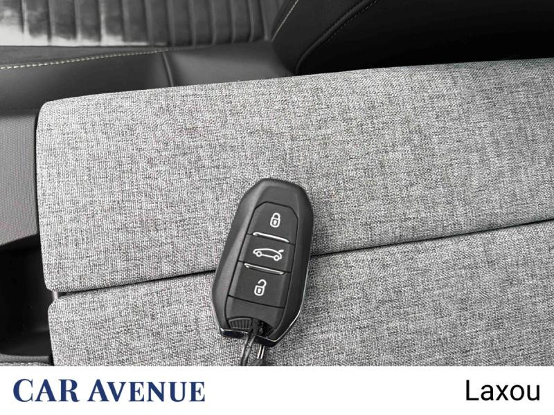 Used PEUGEOT 5008 Hybride Rechargeable Plug-in 195ch GT Exclusive e-DCS7 2026 Noir Perla Nera (M) € 54290 in Nancy