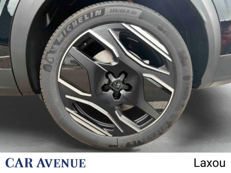 Used PEUGEOT 5008 Hybride Rechargeable Plug-in 195ch GT Exclusive e-DCS7 2026 Noir Perla Nera (M) € 54290 in Nancy