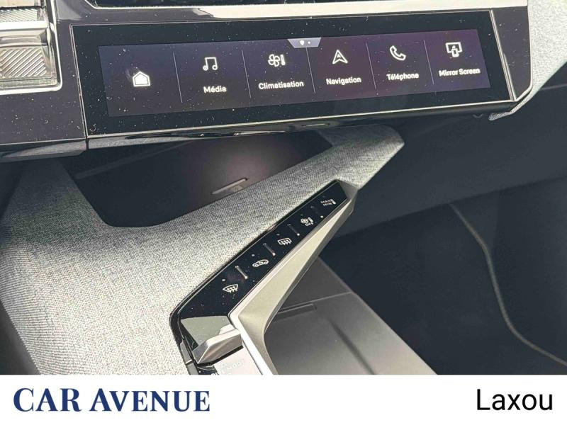 Used PEUGEOT 5008 Hybride Rechargeable Plug-in 195ch GT Exclusive e-DCS7 2026 Noir Perla Nera (M) € 54290 in Nancy