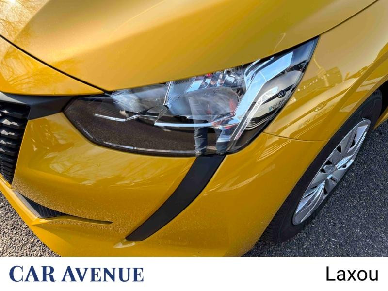 Occasion PEUGEOT 208 1.2 PureTech 75ch S&S Like 2021 Jaune 10897 € à Nancy