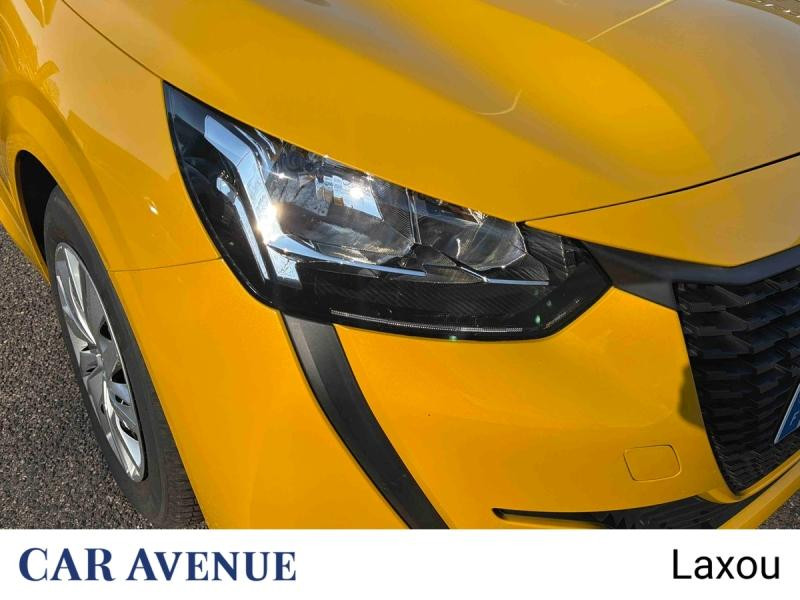 Occasion PEUGEOT 208 1.2 PureTech 75ch S&S Like 2021 Jaune 10897 € à Nancy
