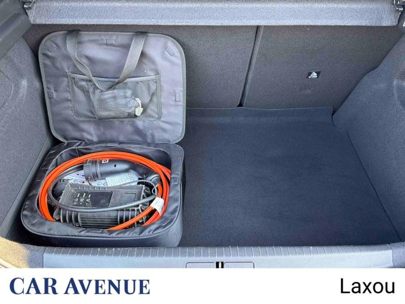 Occasion PEUGEOT 208 e-208 136ch Style 2022 Noir Perla Nera (M) 16681 € à Nancy