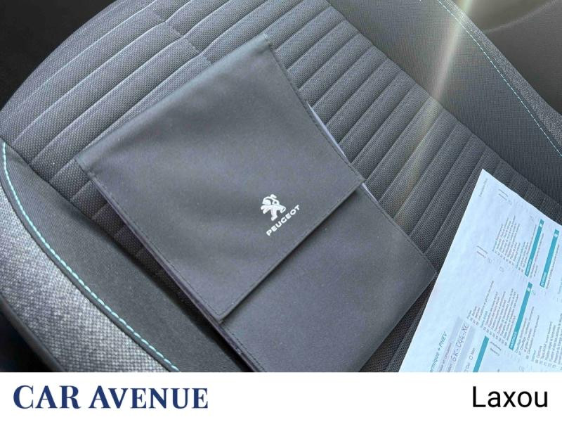 Occasion PEUGEOT 208 e-208 136ch Style 2022 Noir Perla Nera (M) 16681 € à Nancy