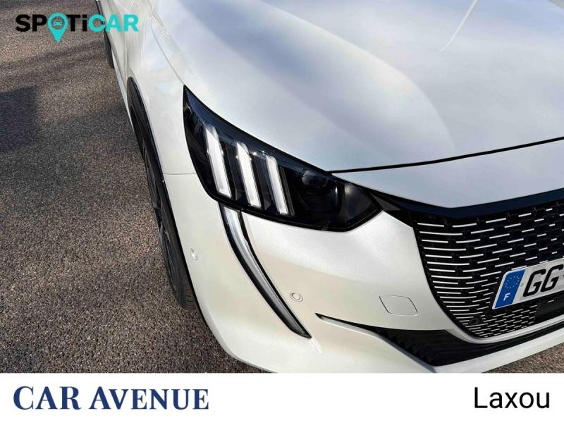 Used PEUGEOT 208 e-208 136ch GT 2022 Blanc nacré € 17641 in Nancy