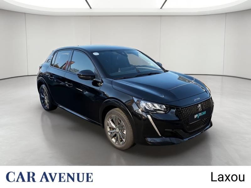 Used PEUGEOT 208 e-208 136ch Style 2022 Noir Perla Nera (M) € 16681 in Nancy