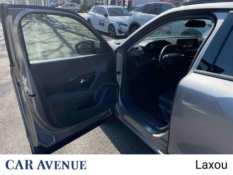 Used PEUGEOT 2008 1.2 PureTech 130ch S&S Style EAT8 2021 Gris Artense (M) € 16811 in Nancy