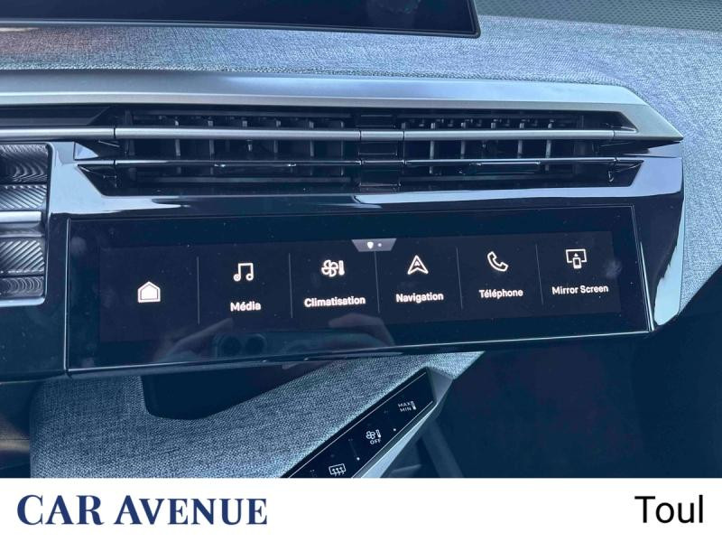 Used PEUGEOT 3008 1.2 Hybrid 145ch Allure e-DCS6 2025 Gris Titane (M) € 32327 in Nancy