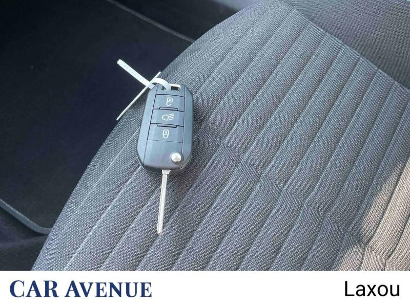 Used PEUGEOT 2008 1.2 PureTech 130ch S&S Style EAT8 2021 Gris Artense (M) € 16811 in Nancy