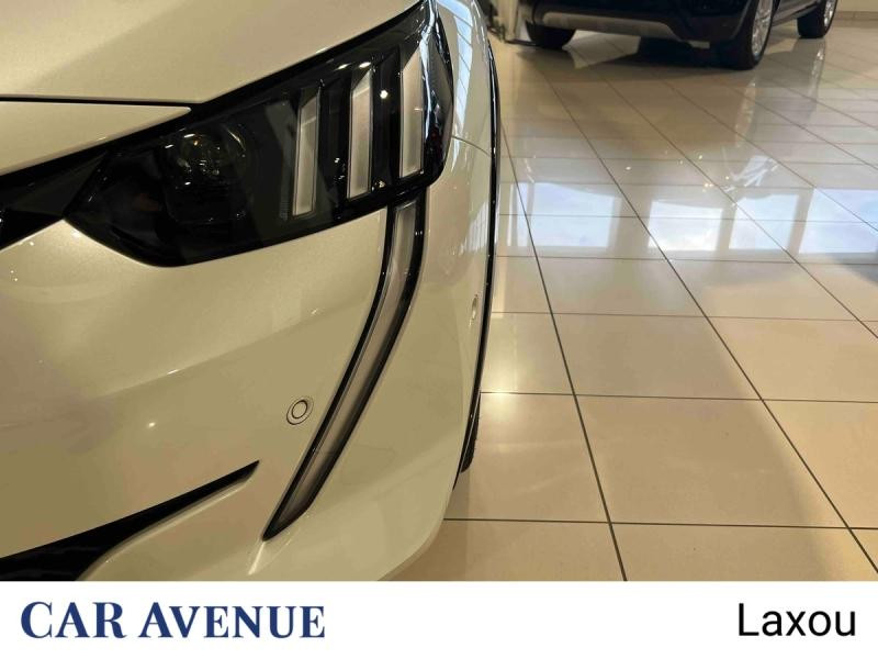 Used PEUGEOT 208 e-208 136ch GT 2021 Blanc nacré € 16891 in Nancy