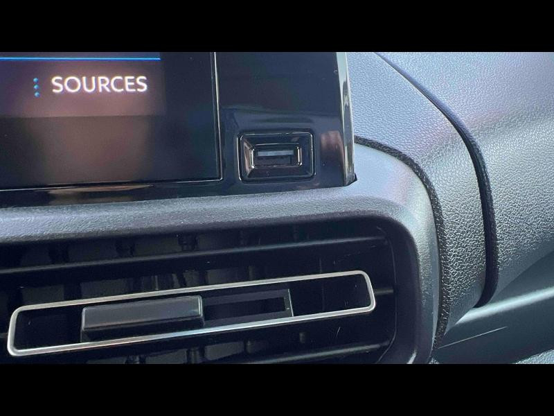 Occasion PEUGEOT Partner M 650kg BlueHDi 100ch S&S Cabine Multiflex 3 places Pack Asphalt Connect 2024 Blanc Icy 22227 € à Nancy