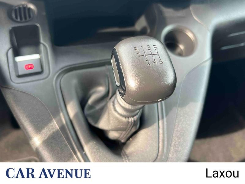Occasion PEUGEOT Partner M 650kg BlueHDi 100ch S&S Cabine Multiflex 3 places Pack Asphalt Connect 2024 Blanc Icy 19563 € à Nancy