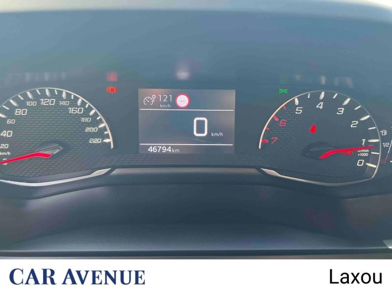 Used PEUGEOT 208 1.2 PureTech 75ch S&S Style 2021 Gris Platinium (M) € 12061 in Nancy