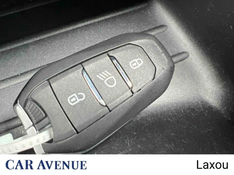 Used PEUGEOT 208 1.2 PureTech 100ch S&S Active 2024 Noir Perla Nera (M) € 13075 in Nancy